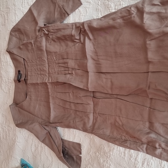 Wanko tailored tunic size 6 with slight imperfection - Picture 2 of 12